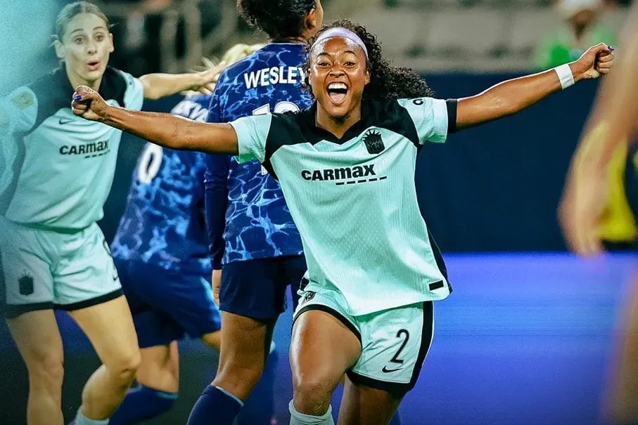 Jaedyn Shaw celebrating for Gotham